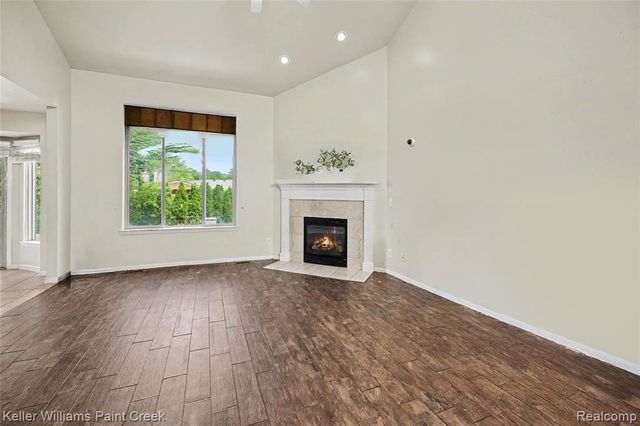 33180 Glengary Court, Sterling Heights, MI 48310