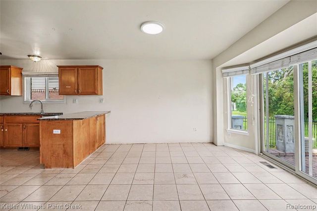 33180 Glengary Court, Sterling Heights, MI 48310