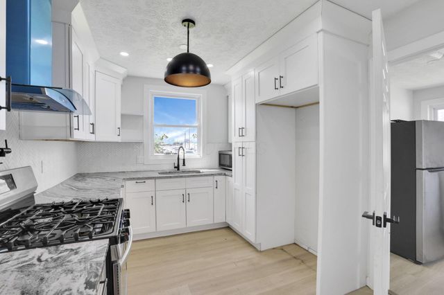 841 Saint Clair Avenue, Columbus, OH 43201