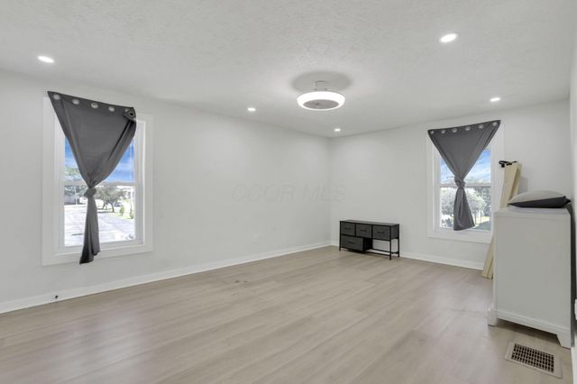 841 Saint Clair Avenue, Columbus, OH 43201