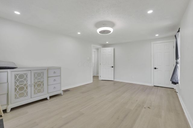 841 Saint Clair Avenue, Columbus, OH 43201