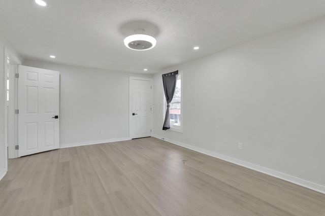 841 Saint Clair Avenue, Columbus, OH 43201