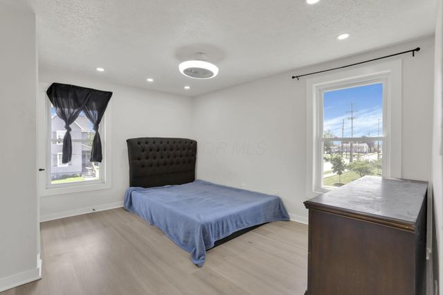 841 Saint Clair Avenue, Columbus, OH 43201