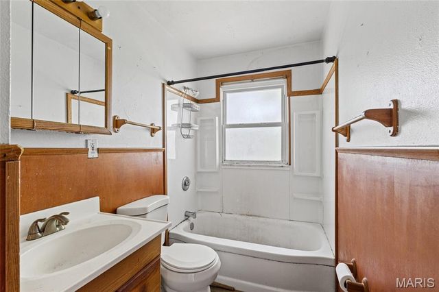 1708 Dellwood Court, St Louis, MO 63136