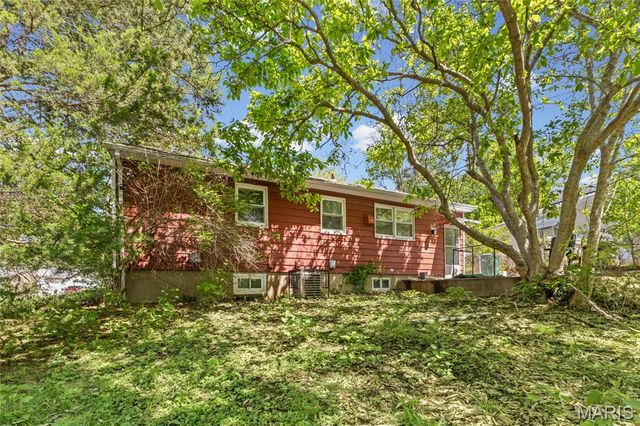 1708 Dellwood Court, St Louis, MO 63136
