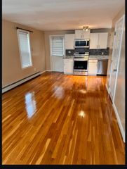 133 Pleasant St 2, North Andover, MA 01845
