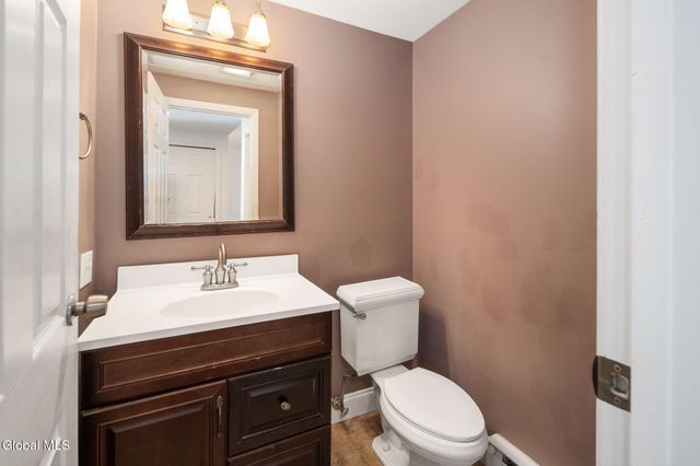 62 Arrowwood Place, Malta, NY 12020