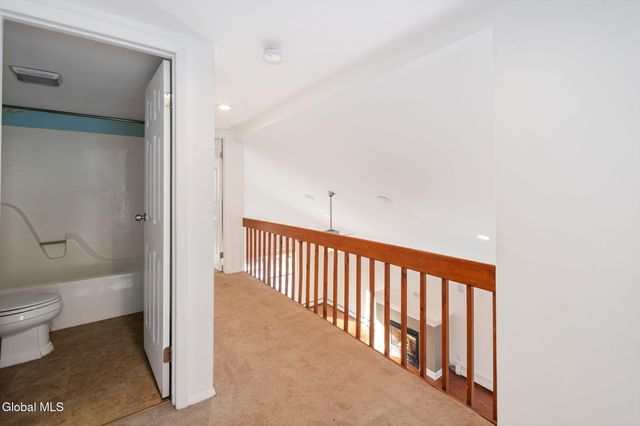 62 Arrowwood Place, Malta, NY 12020