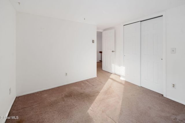 62 Arrowwood Place, Malta, NY 12020