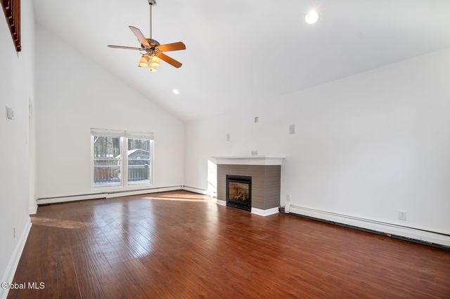 62 Arrowwood Place, Malta, NY 12020