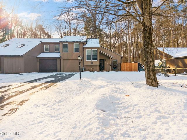 62 Arrowwood Place, Malta, NY 12020