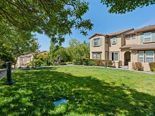 2342 Bell Flower Ln, Santa Rosa, CA 95404