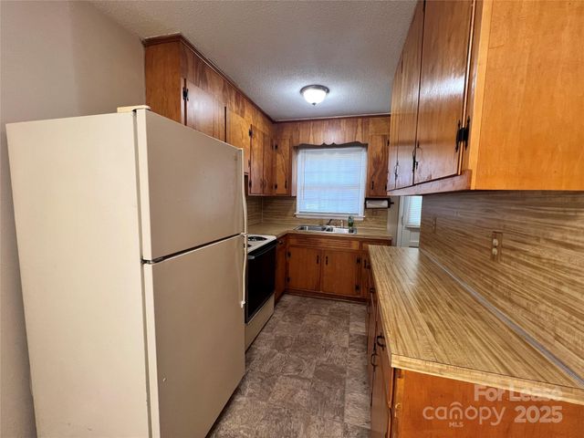 821 Brookwood Drive, Mooresville, NC 28115