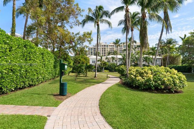 3 Turtle Walk, Key Biscayne, FL 33149