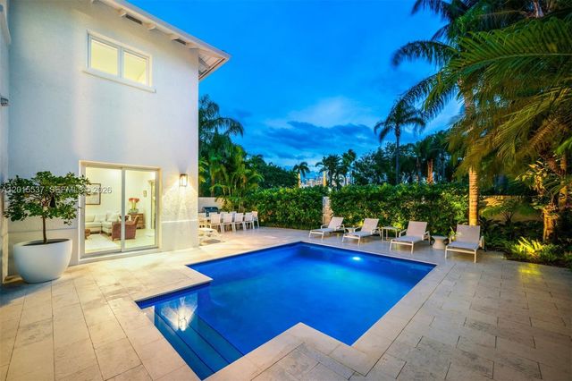 3 Turtle Walk, Key Biscayne, FL 33149
