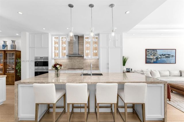 3 Turtle Walk, Key Biscayne, FL 33149