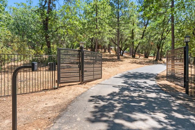3248 Wilderness Ct, Placerville, CA 95667