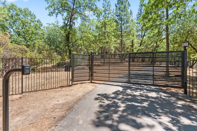 3248 Wilderness Ct, Placerville, CA 95667