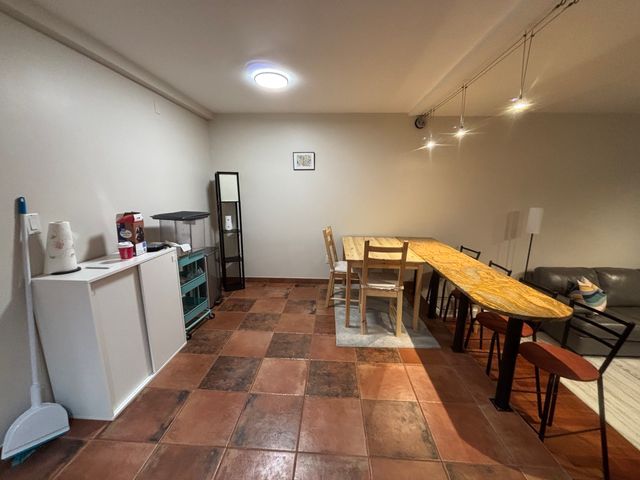 57 Broadlawn Park 11, Boston, MA 02467