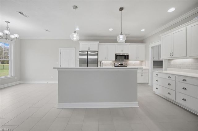 2002 Anthony PL, Suffolk, VA 23432