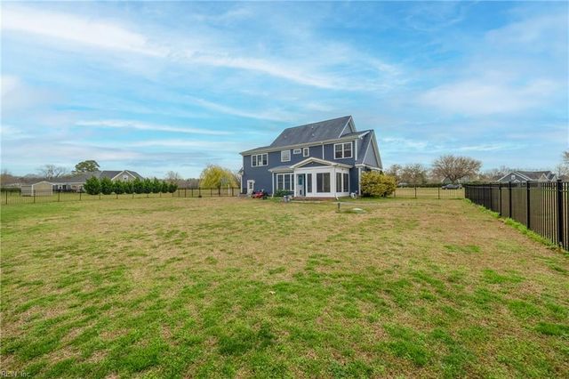 2002 Anthony PL, Suffolk, VA 23432