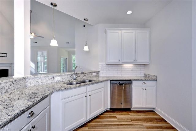 126 Creek Front LN, Suffolk, VA 23435