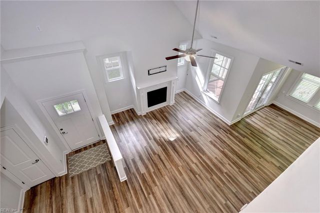 126 Creek Front LN, Suffolk, VA 23435