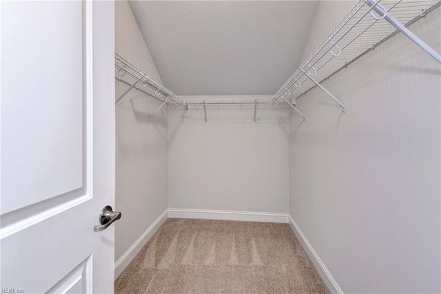 126 Creek Front LN, Suffolk, VA 23435