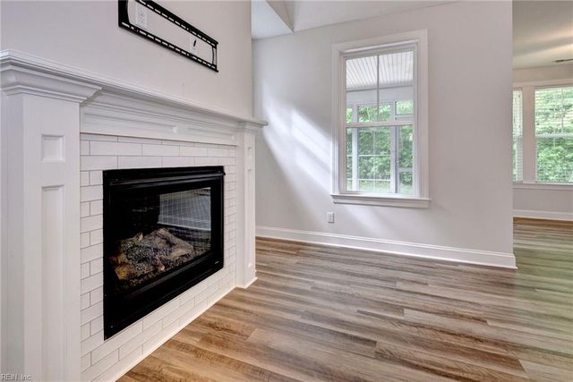 126 Creek Front LN, Suffolk, VA 23435