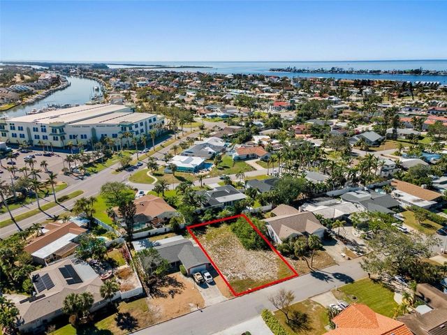 164 2ND STREET W, St Petersburg, FL 33715