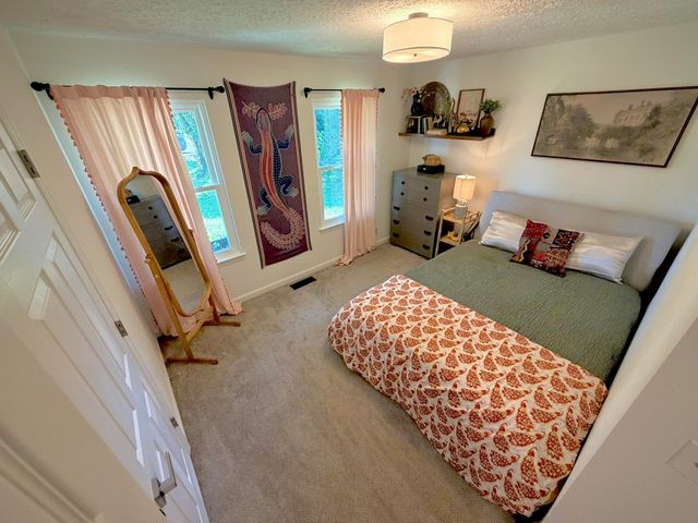 2525 Slaydon DR, Nashville, TN 37207