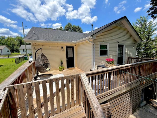 2525 Slaydon DR, Nashville, TN 37207