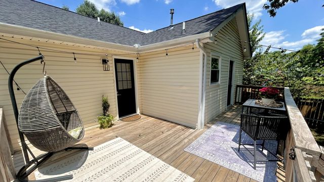 2525 Slaydon DR, Nashville, TN 37207