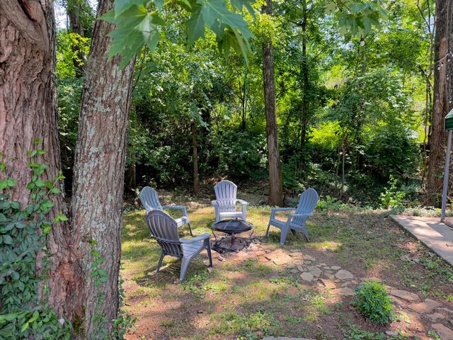 2525 Slaydon DR, Nashville, TN 37207