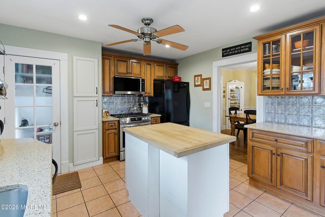 132 Broadway, Keyport, NJ 07735