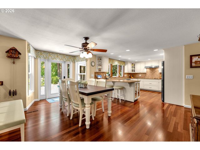 5407 Ne SALMON CREEK St, Vancouver, WA 98686