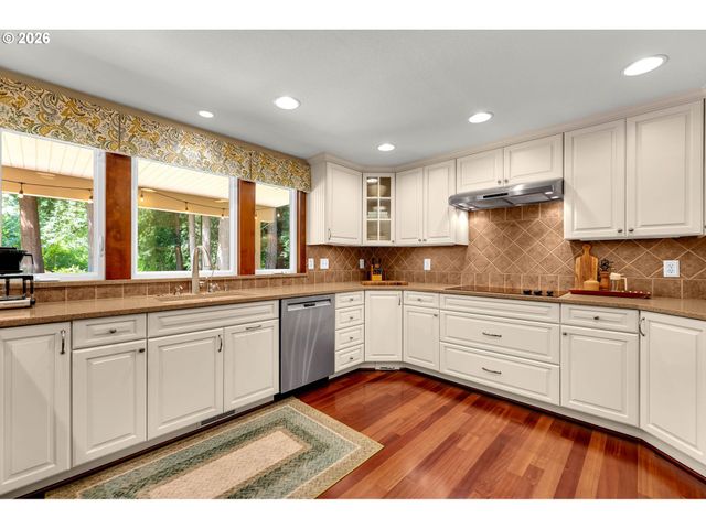 5407 Ne SALMON CREEK St, Vancouver, WA 98686