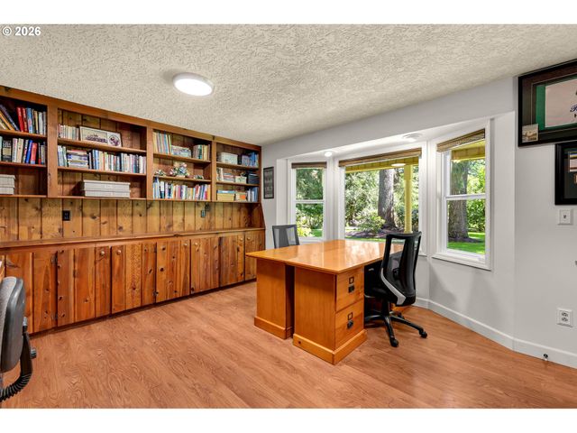 5407 Ne SALMON CREEK St, Vancouver, WA 98686