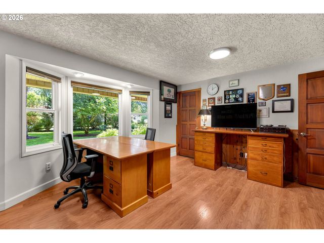 5407 Ne SALMON CREEK St, Vancouver, WA 98686