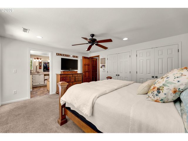 5407 Ne SALMON CREEK St, Vancouver, WA 98686
