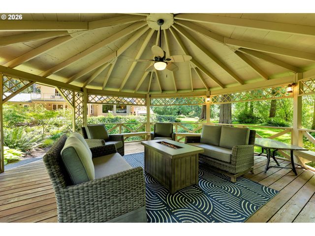 5407 Ne SALMON CREEK St, Vancouver, WA 98686
