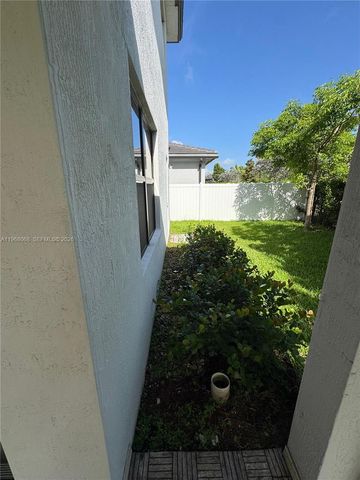 17355 SW 41st St, Miramar, FL 33029