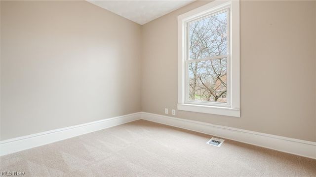 958 Forest Avenue, Zanesville, OH 43701