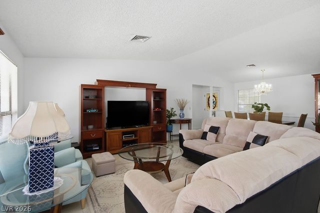 2424 La Luna Drive, Henderson, NV 89014