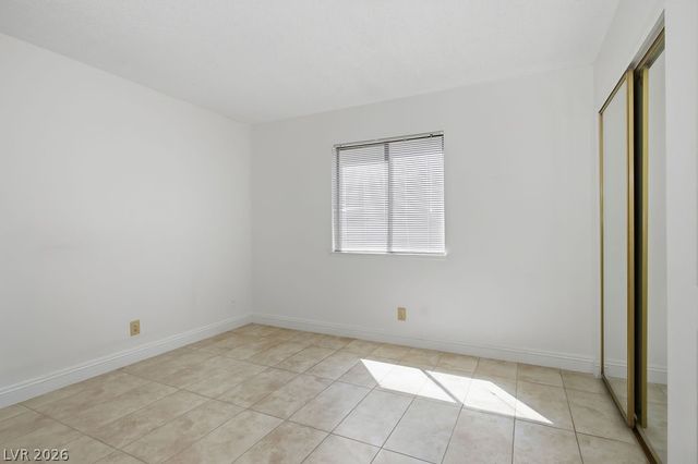 2424 La Luna Drive, Henderson, NV 89014