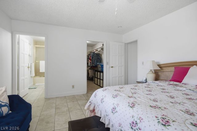 2424 La Luna Drive, Henderson, NV 89014