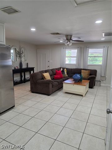 5230 Warren ST, Naples, FL 34113