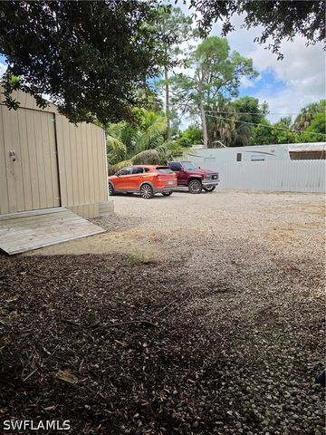 5230 Warren ST, Naples, FL 34113