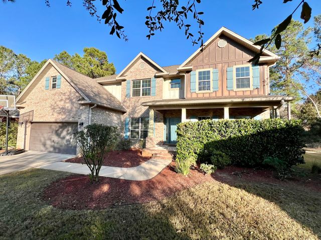 68 Hemingway Lane, Freeport, FL 32439