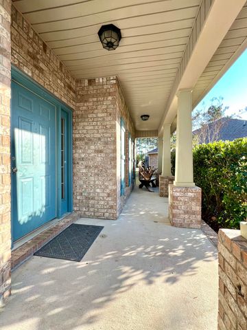 68 Hemingway Lane, Freeport, FL 32439